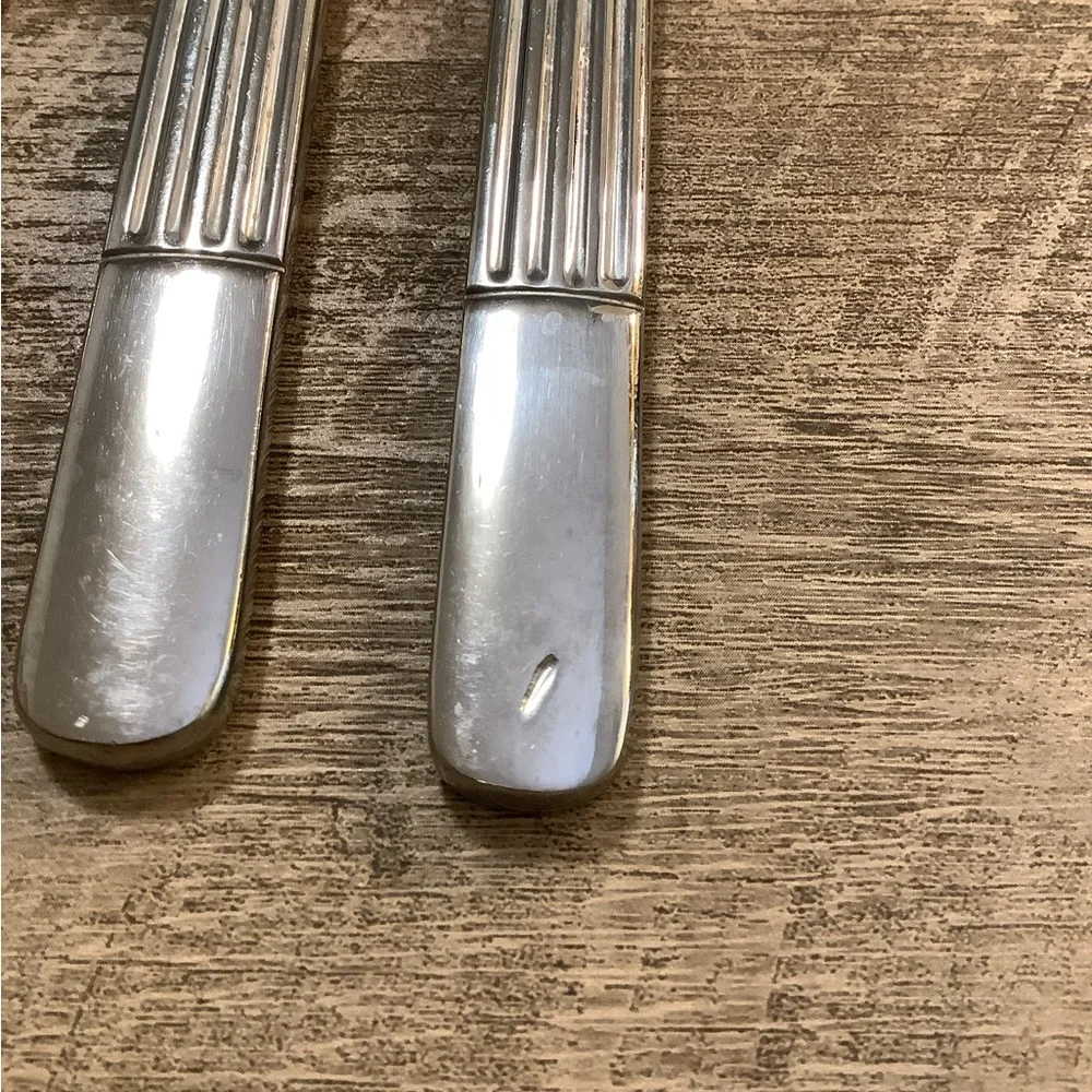 (4) Oneida “Athena” Flatware Dinner Knives
